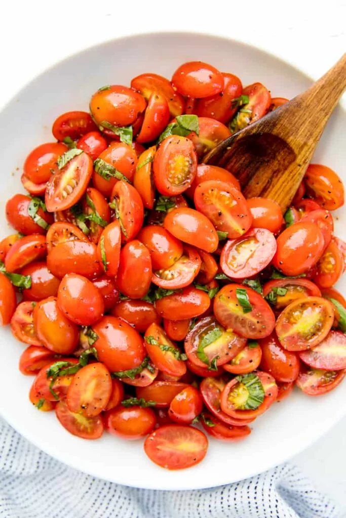 Gardening Tomato-Salad_-683x1024 Tomato Harvesting : A Comprehensive Guide