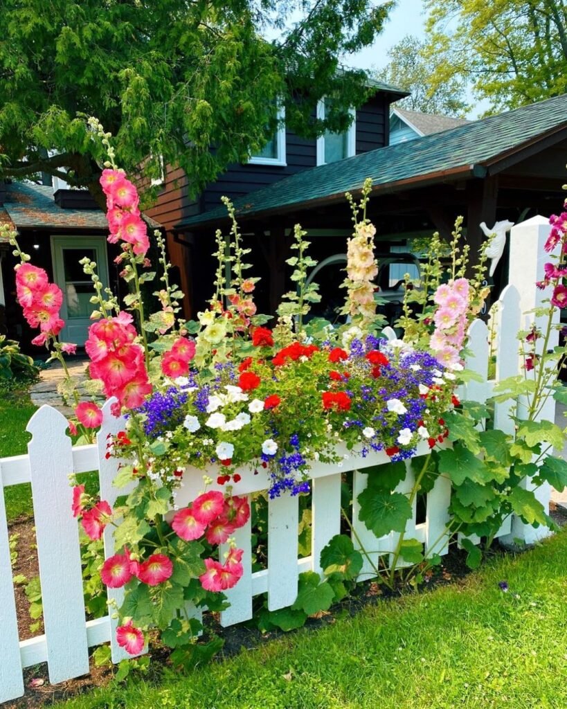  How to Grow Hollyhocks: An Essential Guide for Timeless Beauty